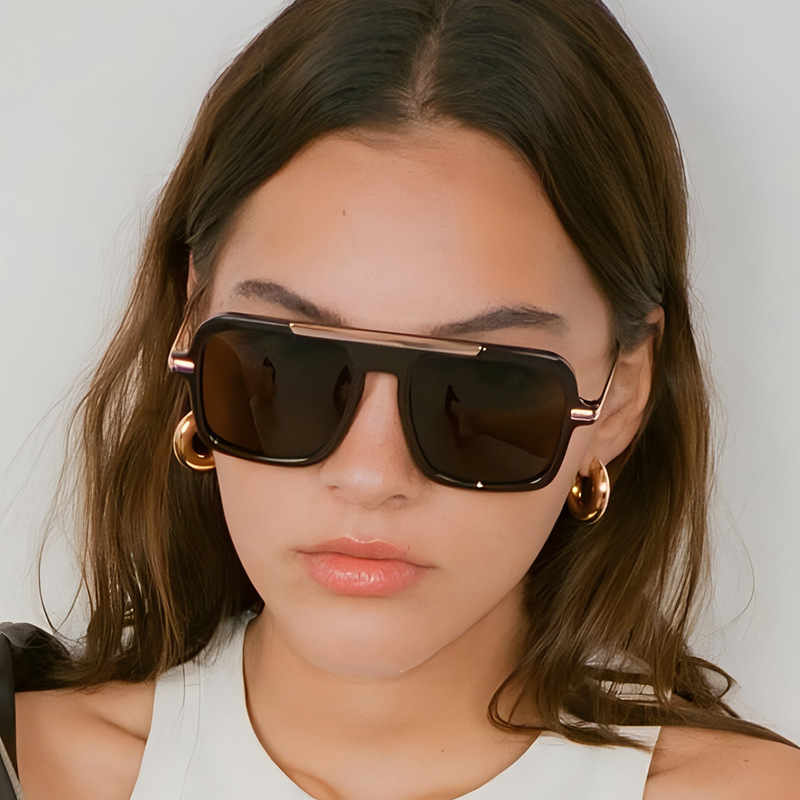 Street Fashion Photoshoot - Luxury Brand Square Sunglasses for Women