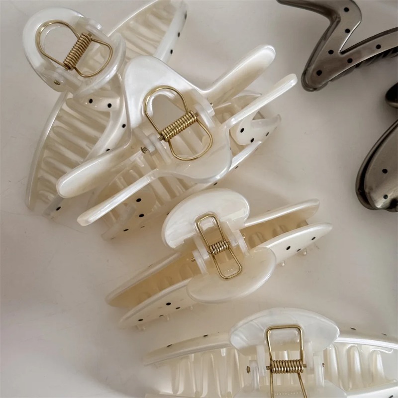 French Style Large Hair Claw B - French Street Fashion 评论和价格