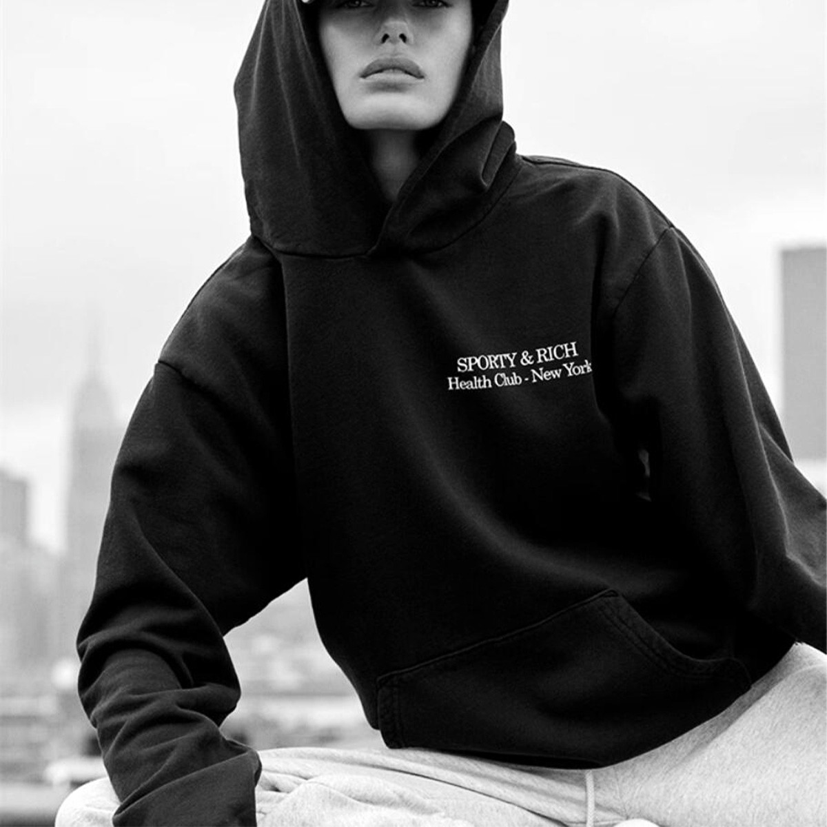 Health Club New York Letters P - Street Style New York Fashion 评论和价格