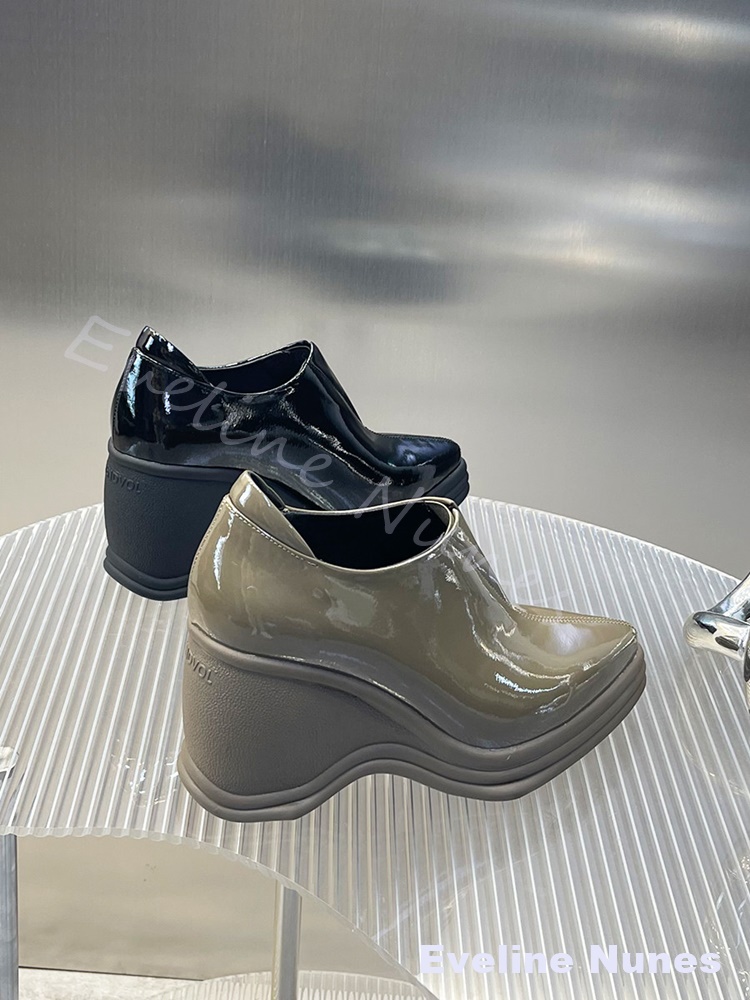 Patent Leather V Cut Pointed T - Street Fashion Y2K 评论和价格