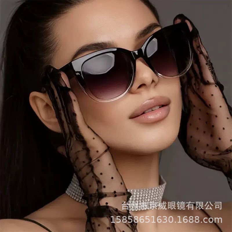 Jingwei Cat's Eye Simple Sungl - Street Fashion Photoshoot 评论和价格
