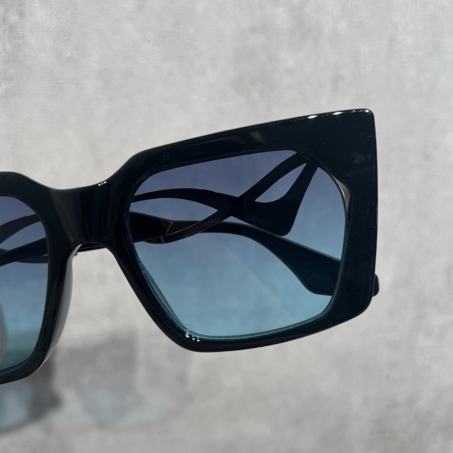 1Pc Unisex Sunglasses New Fash - Street Fashion Photoshoot 评论和价格