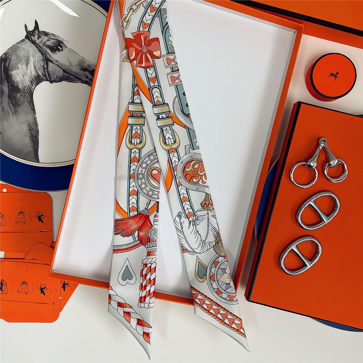 French New Style Scarf Heart L - French Street Fashion 评论和价格